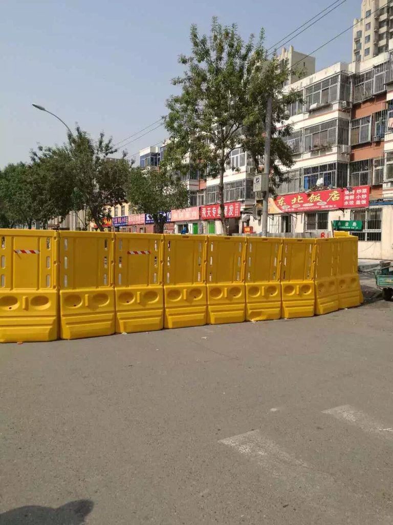 鼎恒交通設施 甘肅水馬、注水水馬與高圍擋的專業制造與應用解析